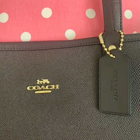 New with Tags reversible Coach Tote Bag - Picture 2 of 6